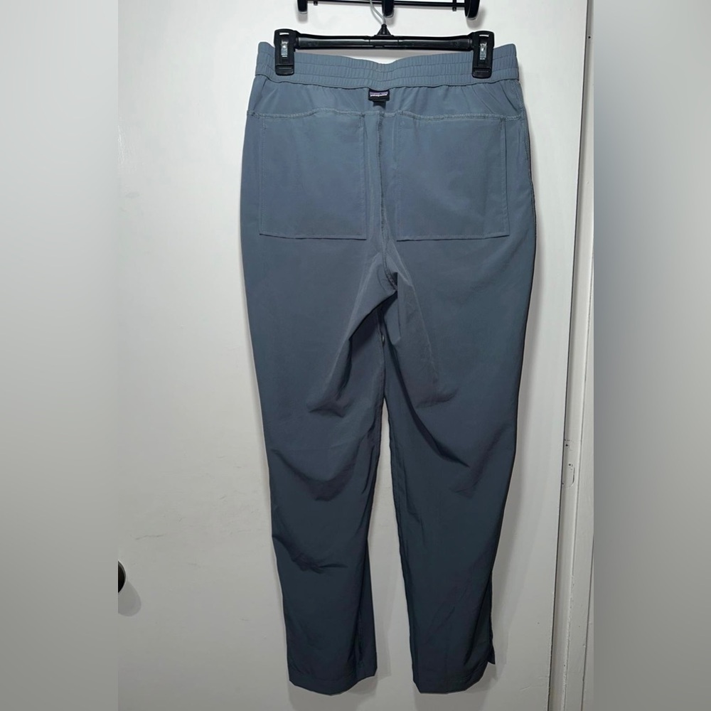 Patagonia Women's Fleetwith Plume Grey Pants Size: Small - Picture 8 of 8